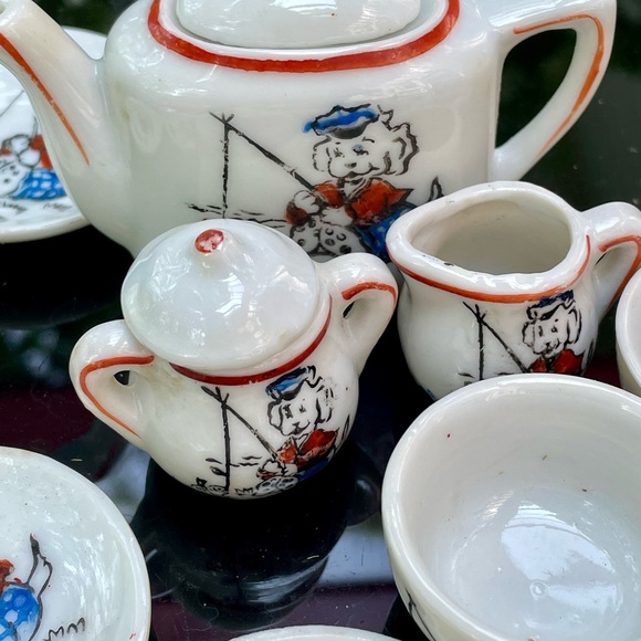 Made in occupied 1940’s Japan child’s porcelain tea set with original box! - Picture 4 of 12